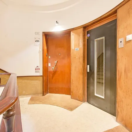 Double & Suite, Marques De Pombal, 1min Metro