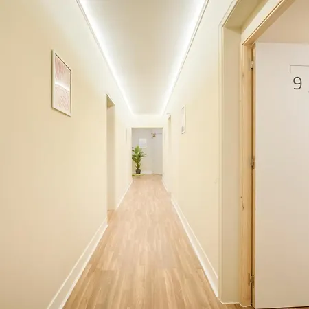 Vendégház Double & Suite, Marques De Pombal, 1min Metro Lisboa