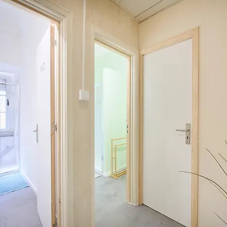 Double & Suite, Marques De Pombal, 1min Metro * Lisboa