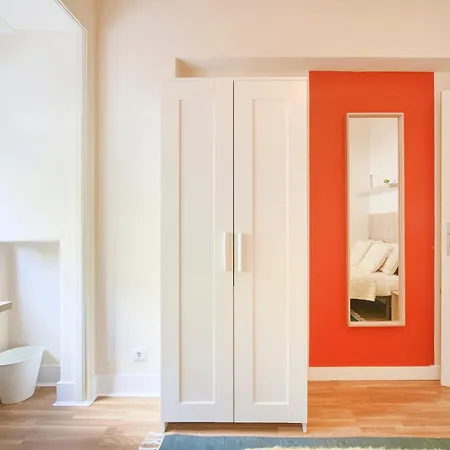 Double & Suite, Marques De Pombal, 1min Metro * Lisboa